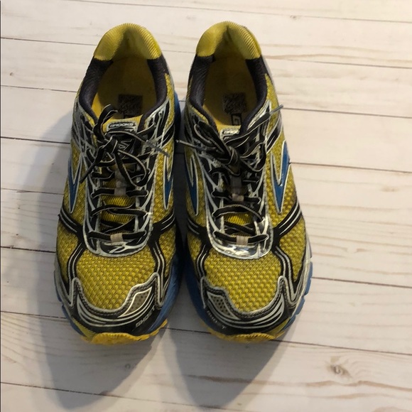 Running shoes - Picture 4 of 5